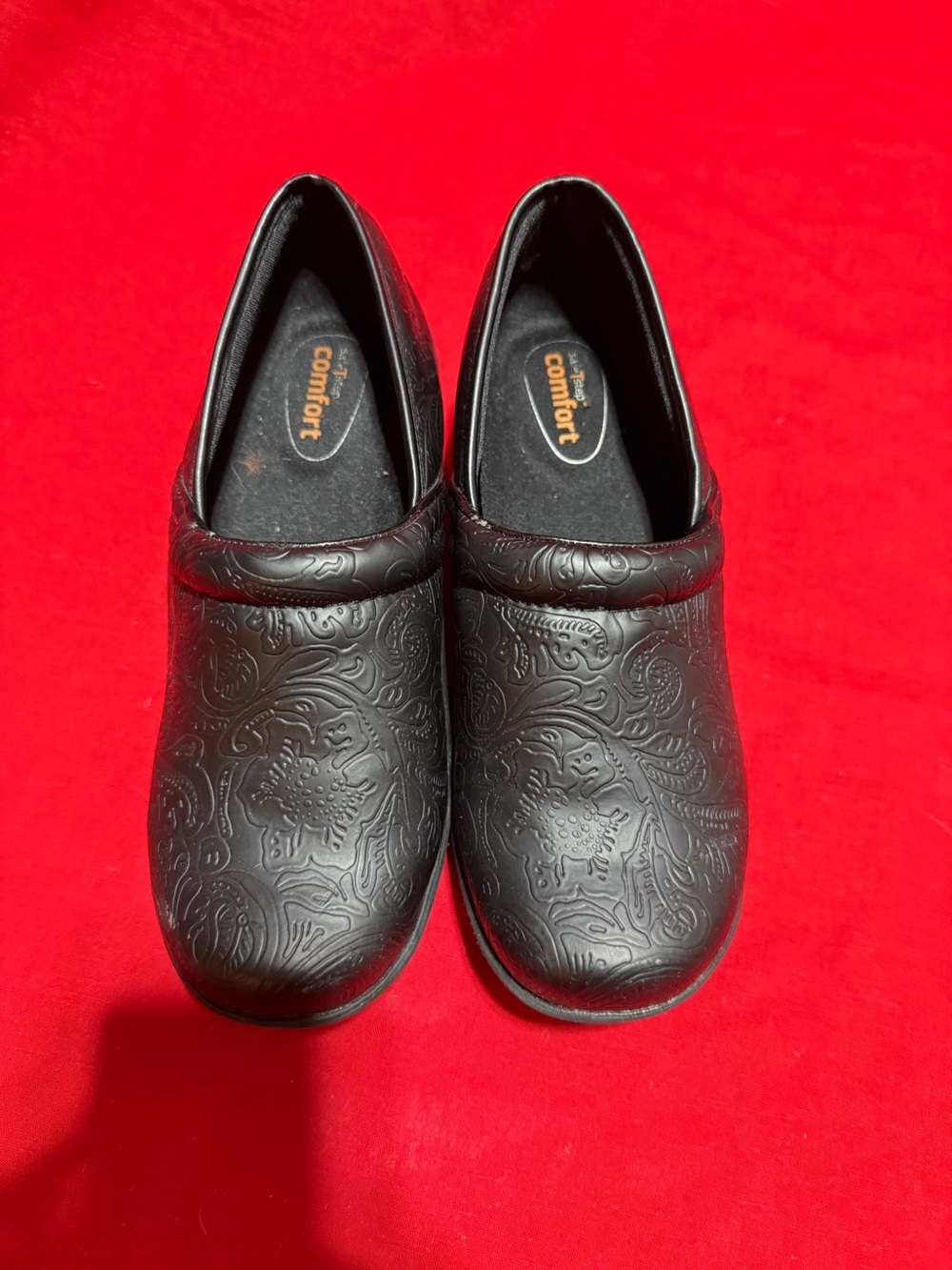 Women’s Embossed Black Comfort Mules